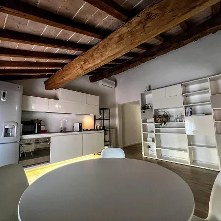 Centro Storico Apartment *